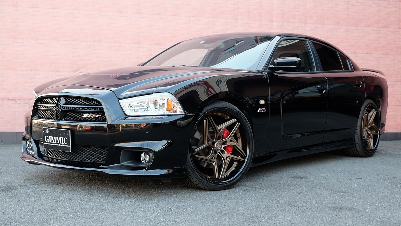 DODGE CHARGER SRT-8